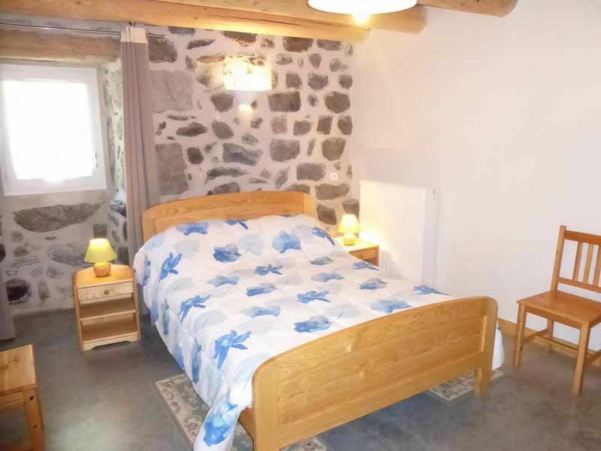 Gite Charmant Pour 8 Pers A Rauret Avec Cheminee, Terrasse Et Acces "Tourisme Et Handicap" - Fr-1-582-186 Buitenkant foto